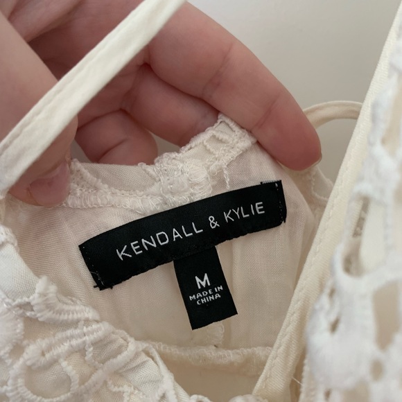 White lace spaghetti strapped dress - Picture 3 of 3